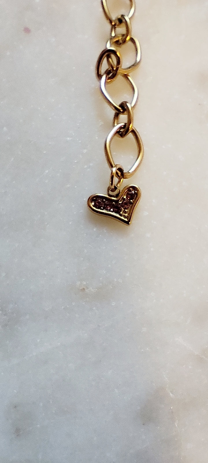 Collier Cherry